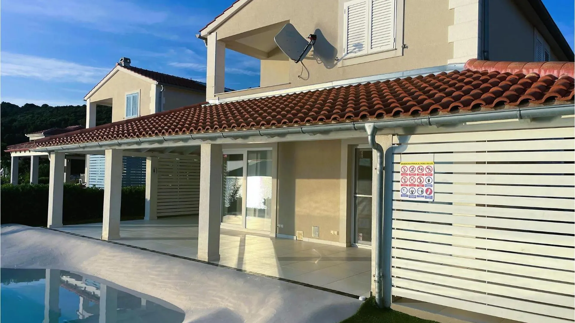 Gorgeous Home In Veli Rat With Kitchen Holiday home