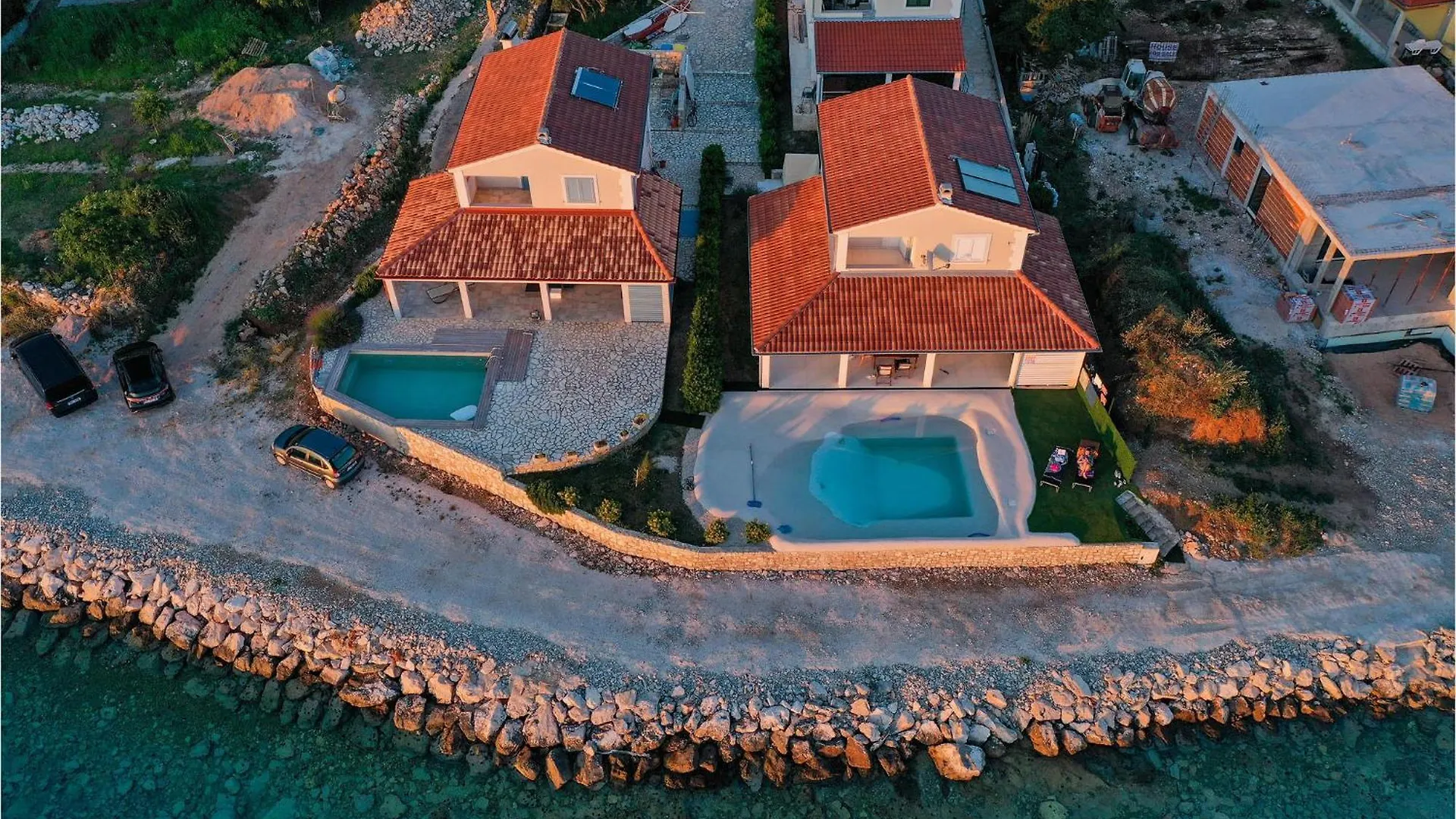 Gorgeous Home In Veli Rat With Kitchen